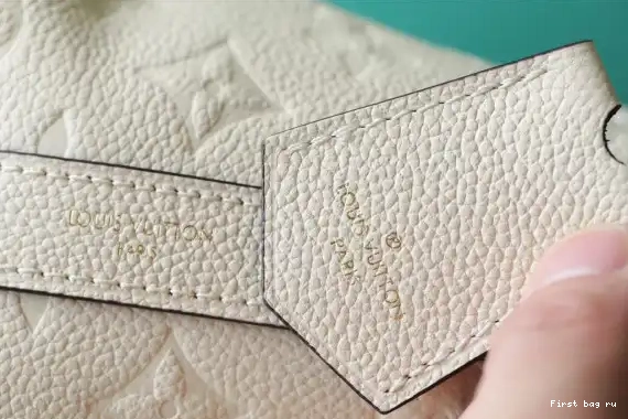 Frstbag ru Sport LOUIS VUITTON Sac 0623
